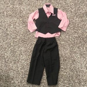 Gino Lussari Tuxedo Set Size 18M